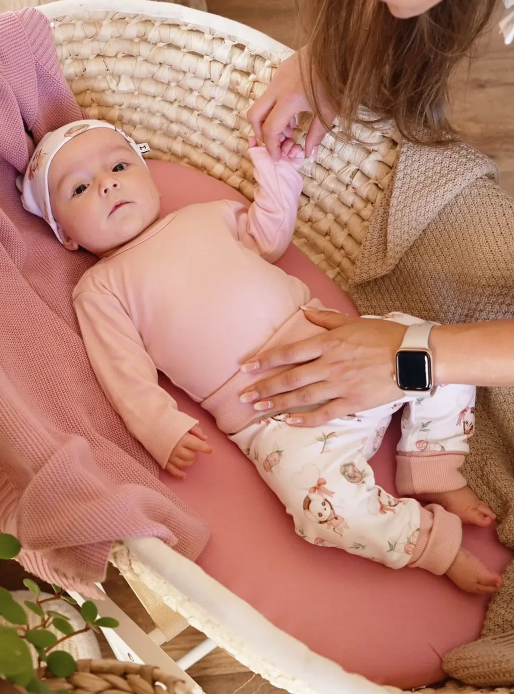 Baby-Body mit langen Ärmeln – Farbe Puderrosa