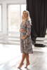 Lovely Dress Midi Umstands- und Stillkleid, langärmlig, grau mit Aufdruck