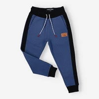 Blau || Schwarz
