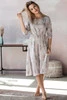  Lovely Dress Midi-Umstands- und Stillkleid, 3/4-Ärmel, grau mit Blumen