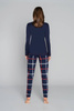 Langärmliger Pyjama für Damen von Izera. lange Hose marineblau/gemustert