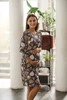 Umstands- und Stillkleid „Milky Way“ mit 7/8-Ärmeln und Graphit-Print