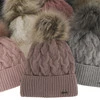 Wintermütze Damen mit Bommel Grün Deva