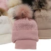 Winterset für Mädchen: Mütze und Schal mit Bommel in Beige Zelta