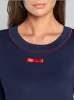Langärmliger Pyjama für Damen von Izera. lange Hose marineblau/gemustert