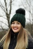 Wintermütze Damen mit Bommel Schwarz Mokka
