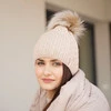 Wintermütze Damen mit Bommel Cremefarben Xena